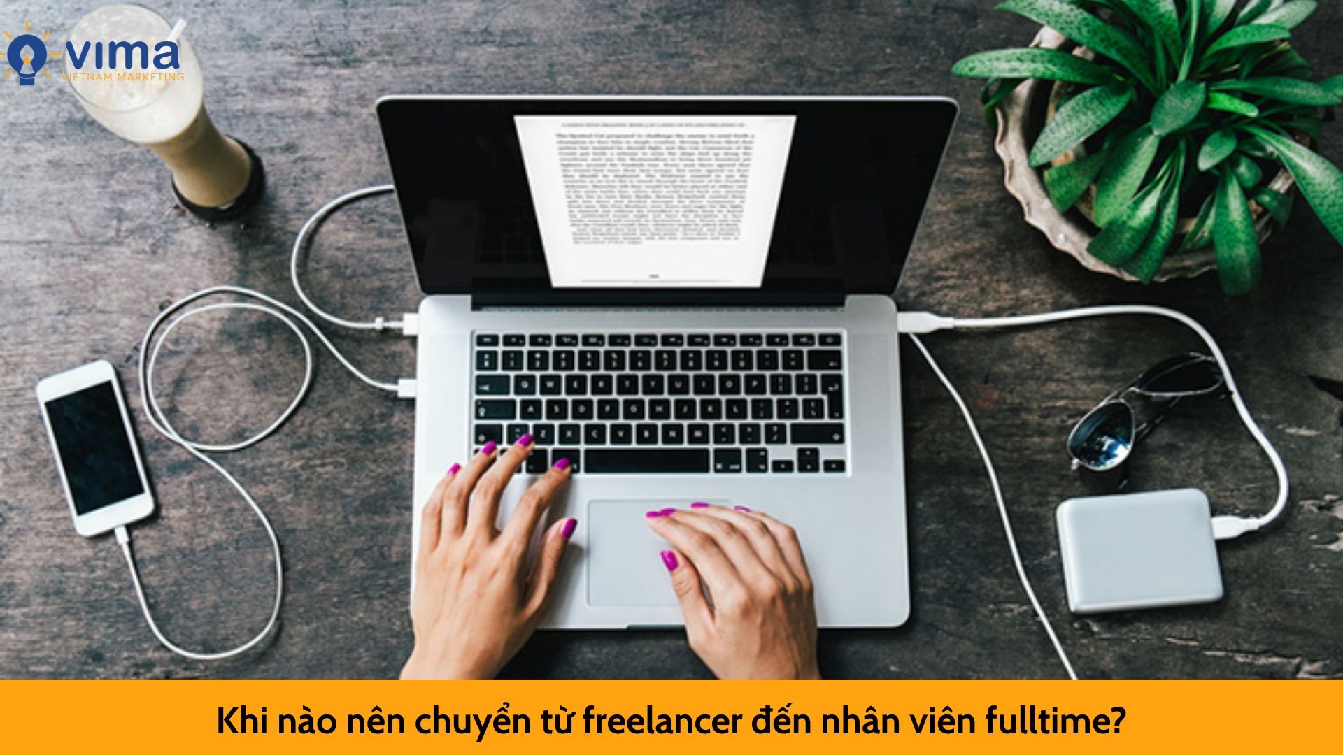 Khi nào nên chuyển từ freelancer đến nhân viên fulltime?
